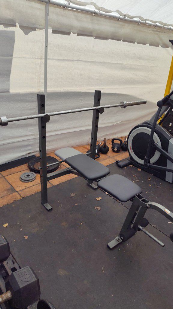 Weight Bench And Bar!