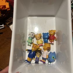 Daniel Tiger & Friends Figurines