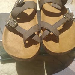 Womens "Birkenstock" Style Sandal