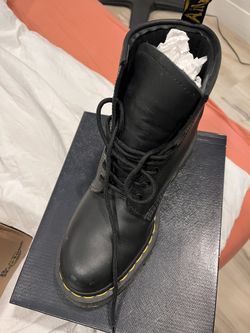 Dr Martens Lightly Used