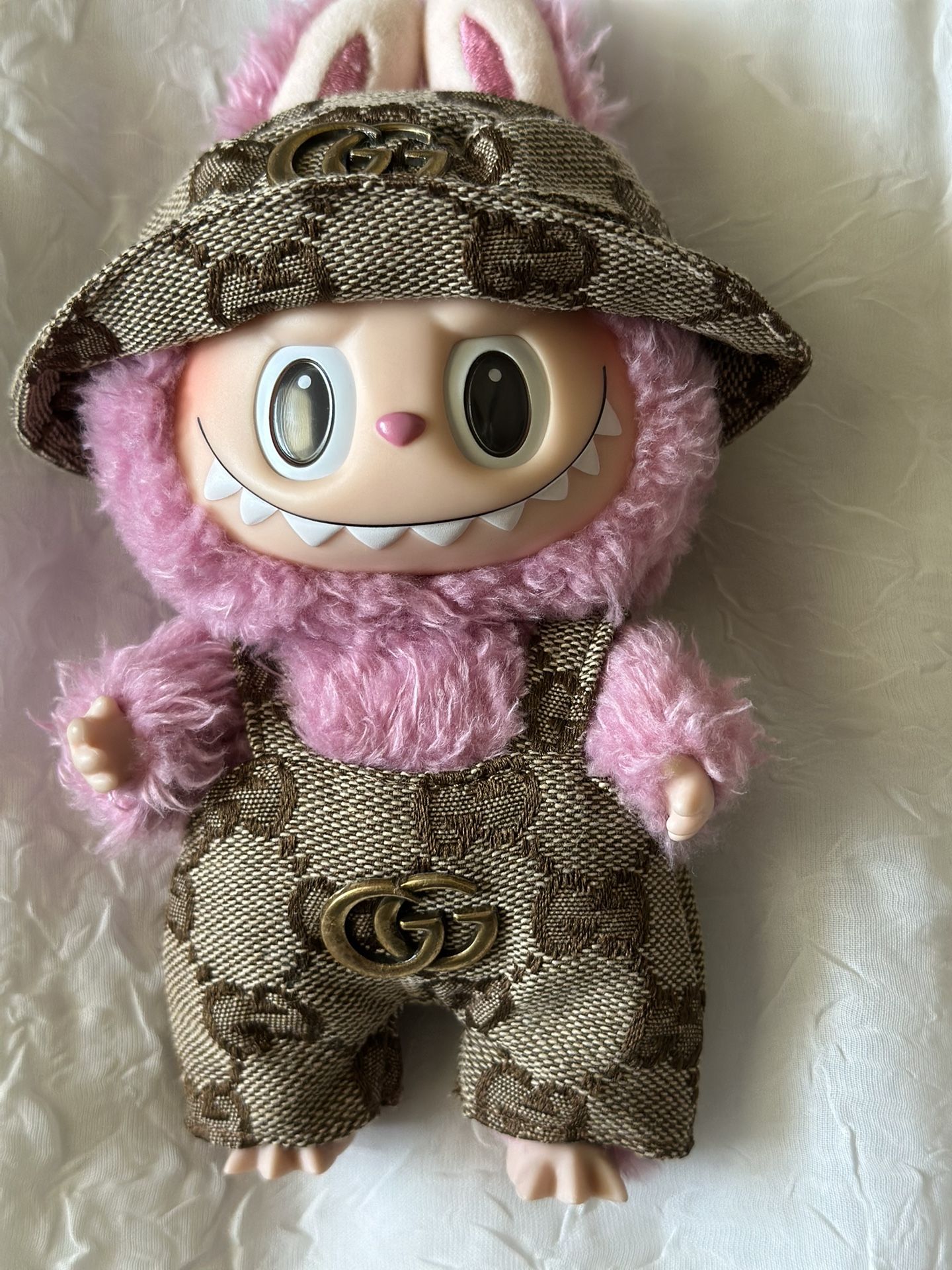 GUCCI LABUBU OUTFIT