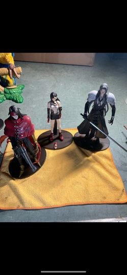 Final Fantasy 7 Play Arts Lot 
