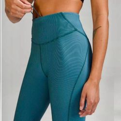 Lululemon Base Pace High-Rise Tight 25" Two-Tone Ribbed Green Jasper/Blue Chill  Size 0