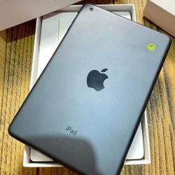 iPad Mini 1, Wi-Fi Internet Access,  ICloud Unlocked,  Excellent Condition. 