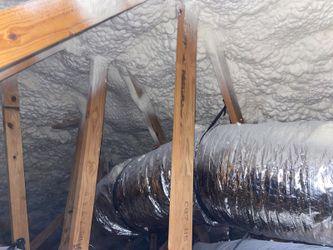 Sprayfoam insulation