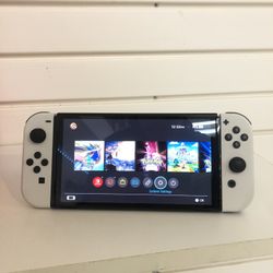  Nintendo Switch – OLED Model w/ White Joy-Con : Video