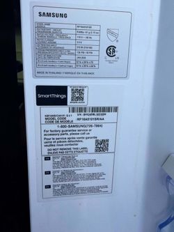 Like new Samsung refrigerator