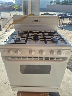 Stove 5 burners & oven (estufa 5 quemadores y horno)