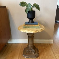 Vintage 70s Hollywood Regency neoclassical pedestal side table 