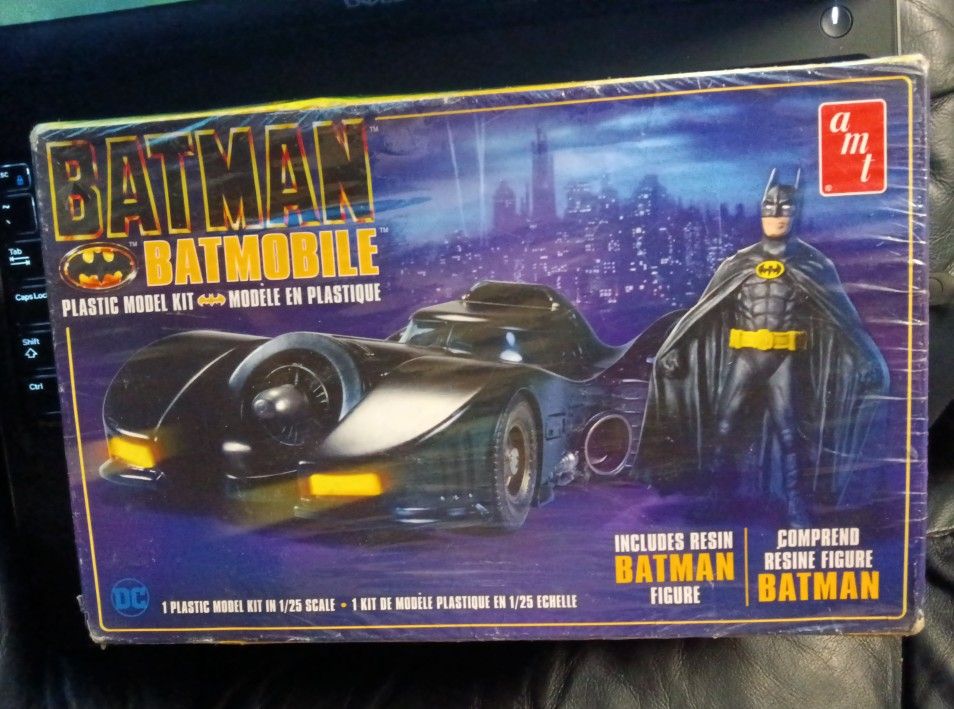 Batman Figure Batmobile Plastic Model Kit BANDAISPIRITS