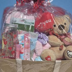 Valentines Gift Basket 