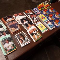 BASEBALL CARDS $5  A BUNDLE/STACK