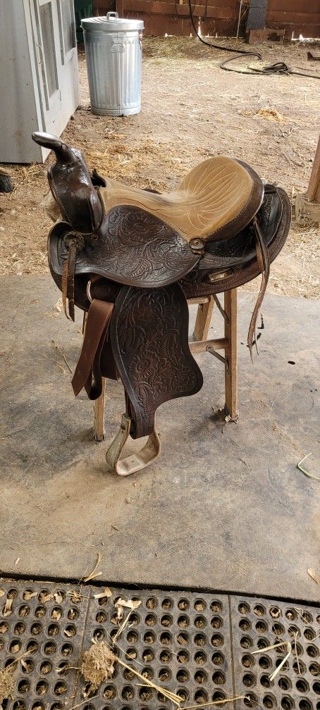 Nice Western Saddle