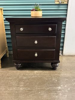 😍Night Stand / Dresser 😍