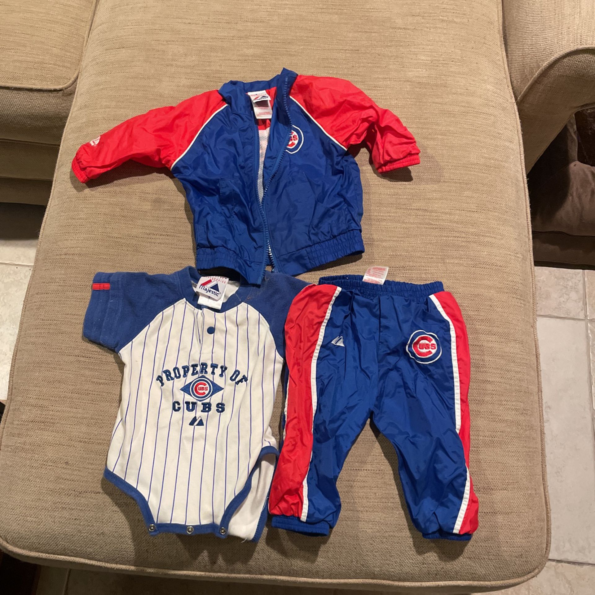 9month baby clothes DA CUBS for Sale in Ontario, CA - OfferUp