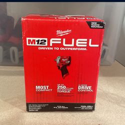 M12 Milwaukee Fuel 3/8” Stubby Impact Wrench 
