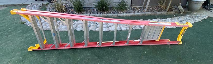 8’ Werner PODIUM ladder