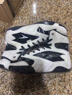 Wrestling shoe size