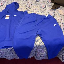 Nike Jogging Suit  XL