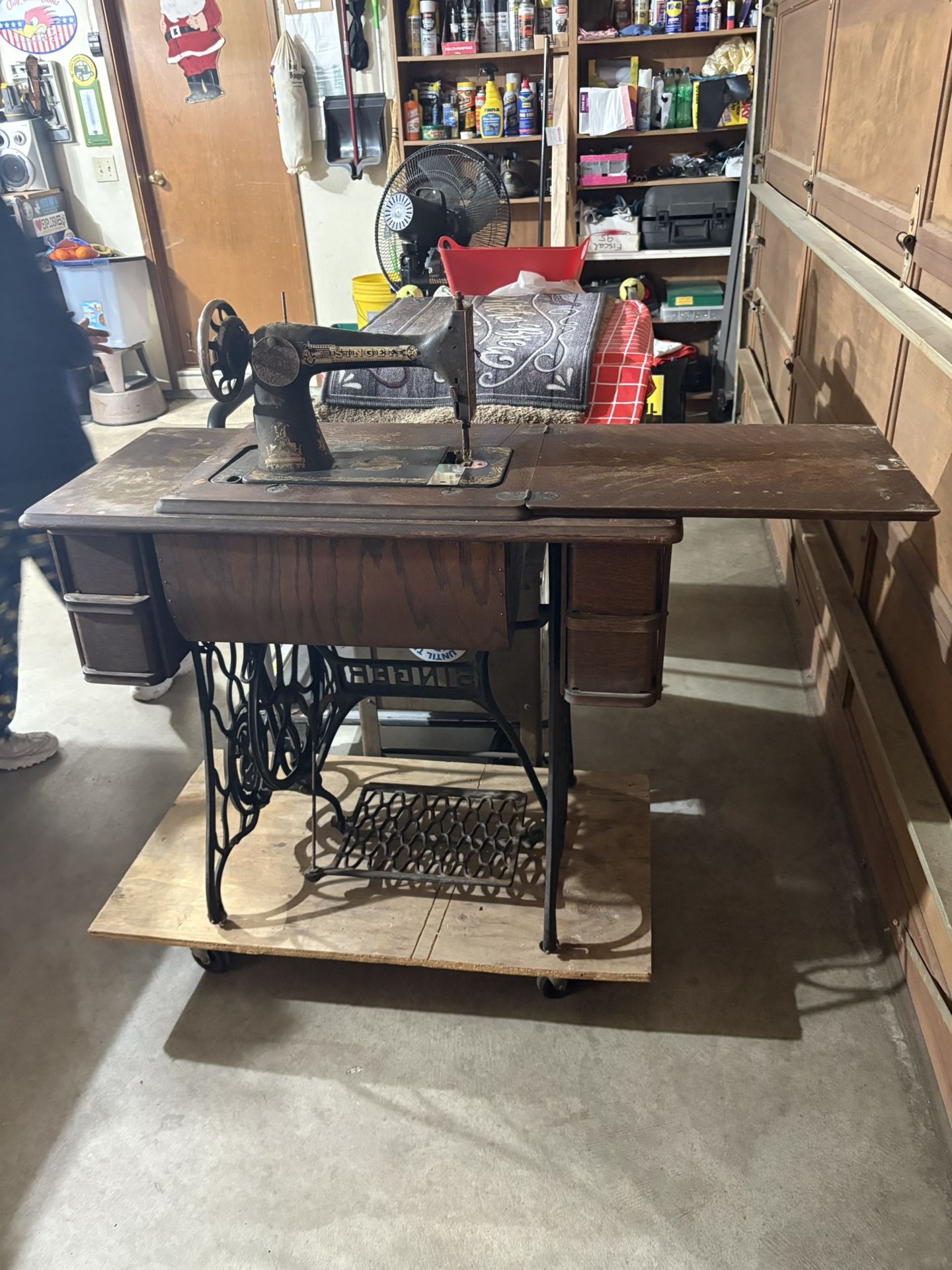 Antique Singer, Sewing Machine