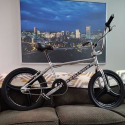 REDLINE PRO XL BMX BIKE