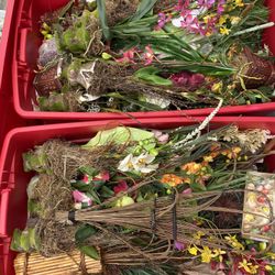 Silk Flower Arrangements And Accessories 