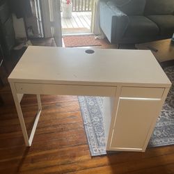 Free White Desk