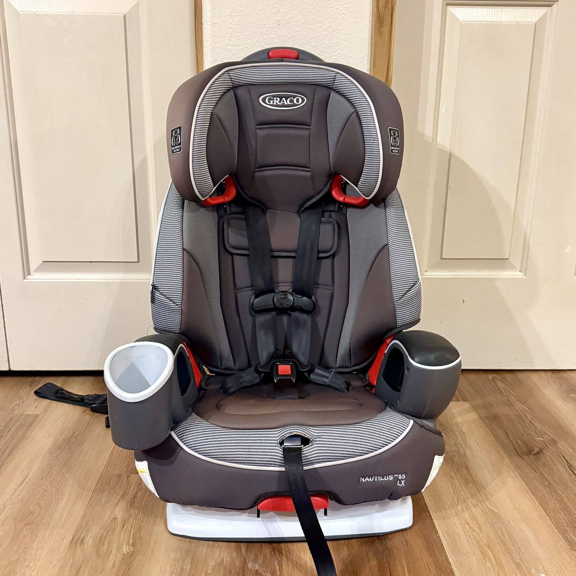 Graco Nautilus 3-in-1 harness booster car seat