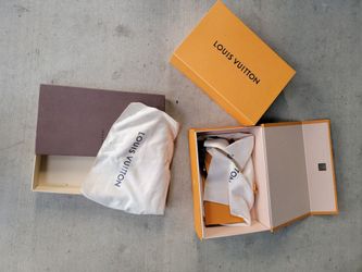 Louis Vuittan boxes 3 $ 20