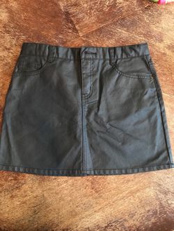 Girls black mini skirt