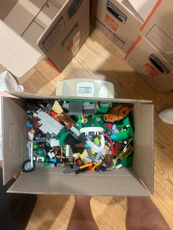 Bulk lego Bricks 20lbs (140lbs available )