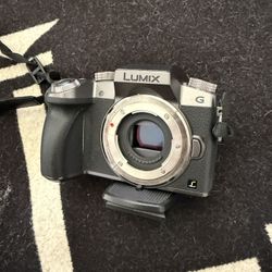 LUMIX G7 Camera And Accessories 