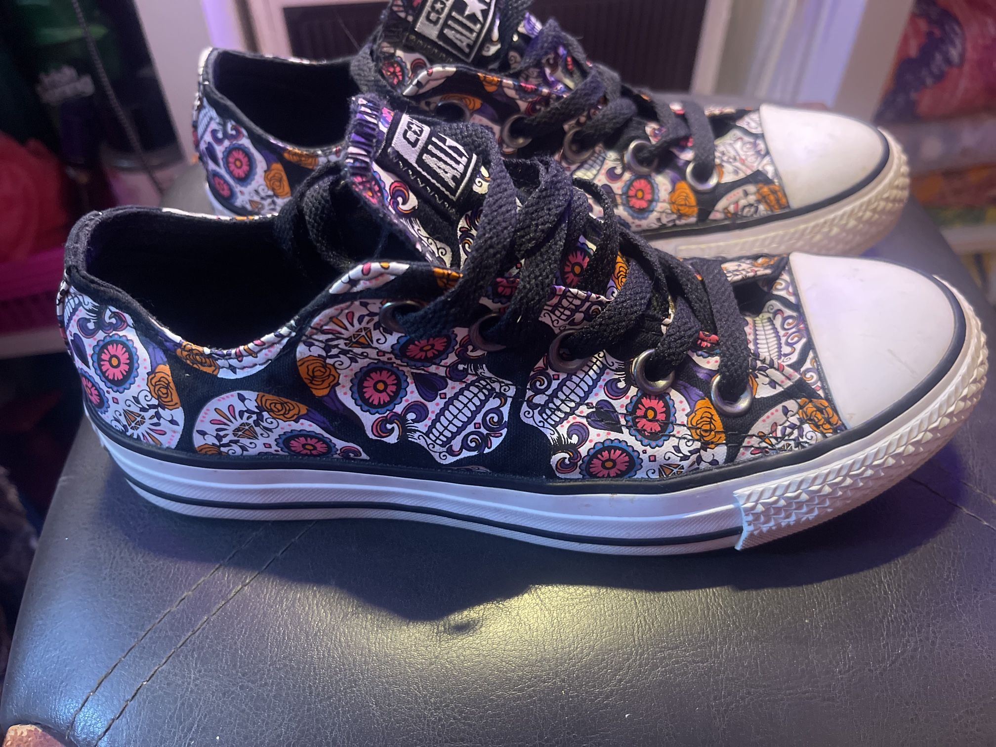 Sugar Skull Converse Mens Size 4