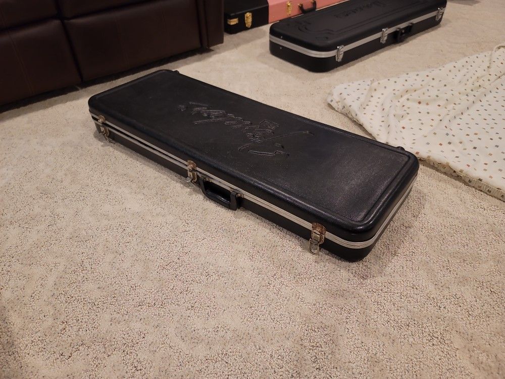 Fender Hardshell Guitar Case