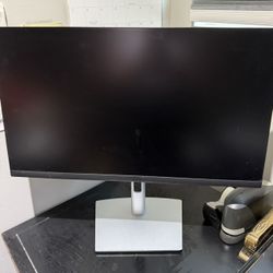 Dell  19 X 12 Inch HDMI Thin Computer Display Monitor