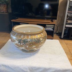 Rare gold porcelain  Antique Large Satsuma Japanese Planter