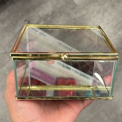 Nice Glass Box 