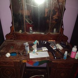 Mirror And Dresser 