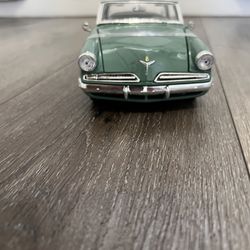 Diecast 1/18 scale 1953 Studebaker Starliner Maisto  Special Edition 