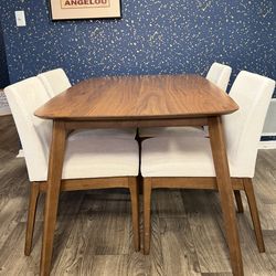 Wood Kitchen Table Set + 4 Cream Chairs – Modern & Cozy