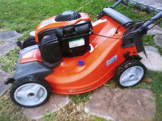 Husqvarna lc221a