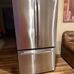 GE Refrigerator 