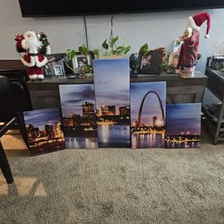 Canvas Of The Gateway Arch MO