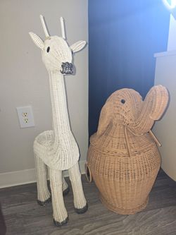 Vintage wicker animals