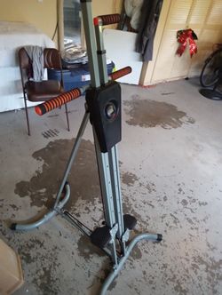 Brand New Stair Stepper/ Tread Walker. For Back , Legs, Posture , Great Cardio. Without Having To Walk Or Run In Place