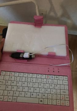 🌸🌸🌸Brand new pink 7,8 in tablet case 🌸🌸🌸