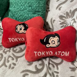 Tokyo Atom (NEW) pillow for car seat. 