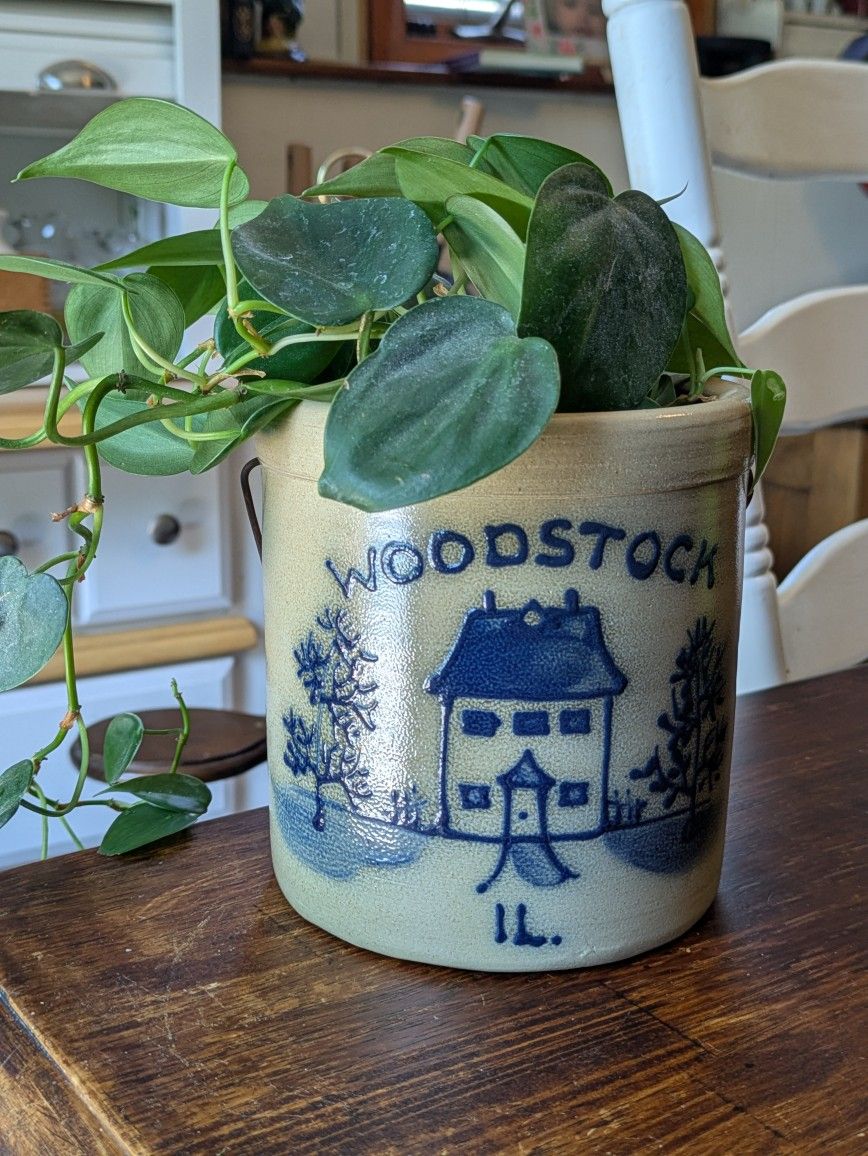 Vintage Primitive 1998 Maple City Pottery USA Crock Woodstock Illinois With Farmhouse Inscribed On Front
