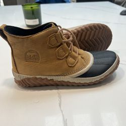 Sorrel Duck Boots 