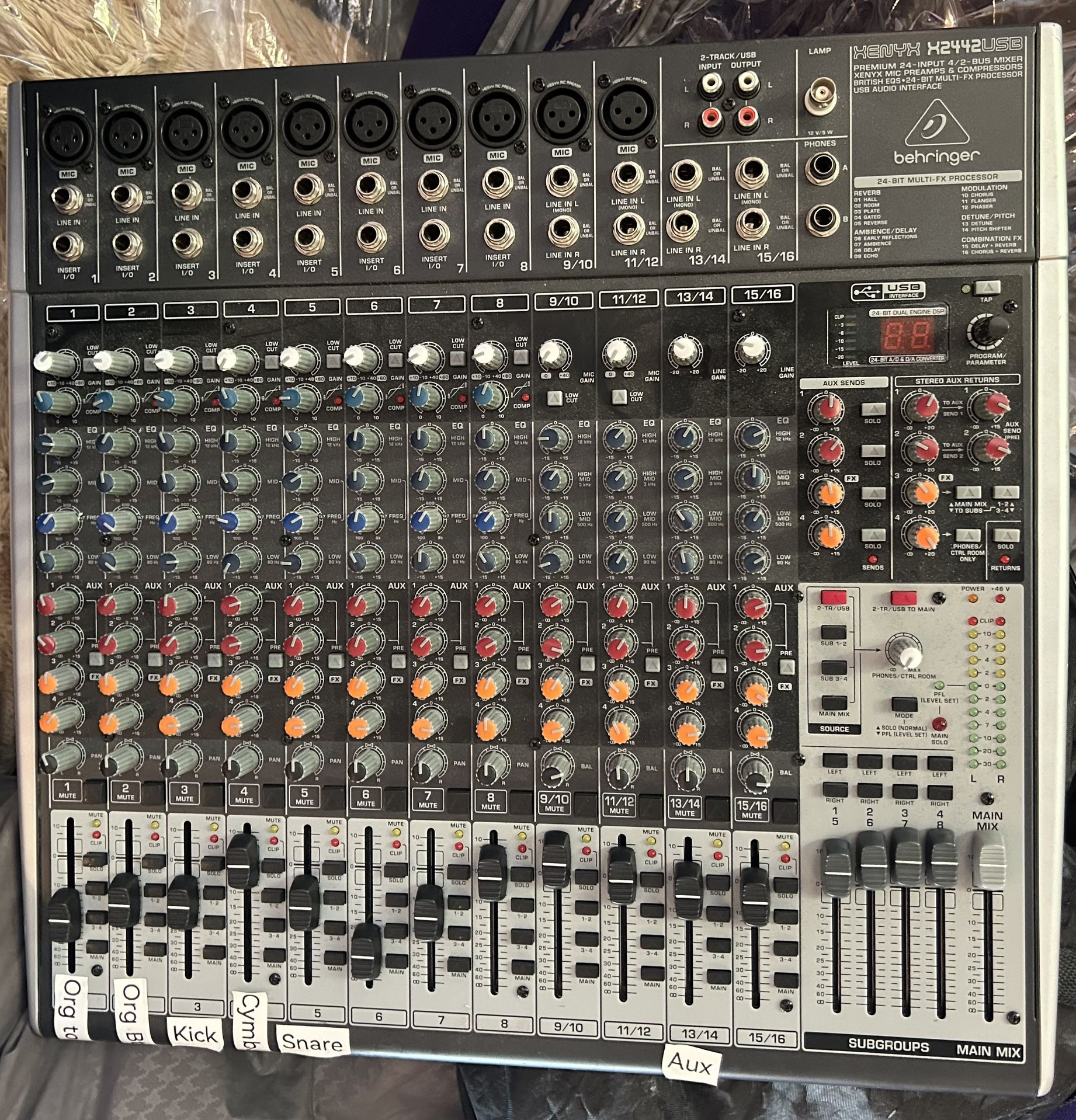 Behringer 16 Channel Mixer